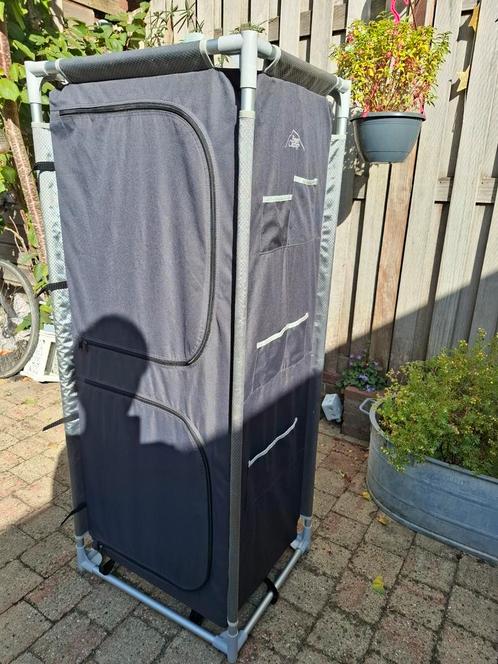 Base Camp Campingkast, Caravans en Kamperen, Kampeeraccessoires, Gebruikt, Ophalen