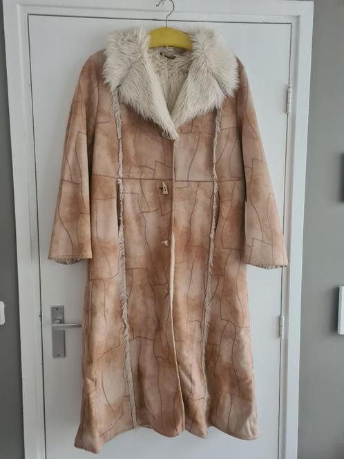 Een vintage wasbare lammy mantel/coat, heerlijk warm maat 38, Kleding | Dames, Jassen | Winter, Zo goed als nieuw, Maat 38/40 (M)