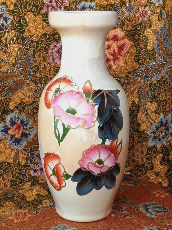 Mooie grote oude vaas uit Engeland van porselein 30,8 cm., Antiek en Kunst, Antiek | Vazen, Ophalen of Verzenden