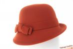 cloche dophoed Dameshoed oranje rood vilt 53-57 NEW, Kleding | Dames, Hoeden en Petten, Ophalen of Verzenden, Nieuw, One size fits all