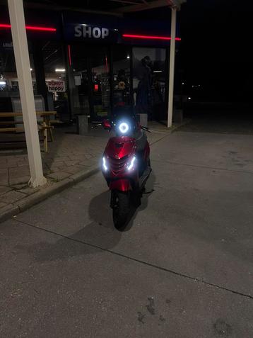 80cc zip 2005 frame beschikbaar voor biedingen