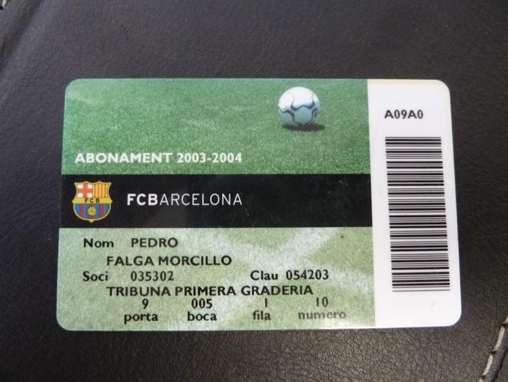 Seizoenkaart Abonament Barcelona 03-04 Tribuna, Verzamelen, Sportartikelen en Voetbal, Gebruikt, Overige typen, Buitenlandse clubs