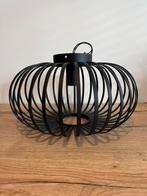 Zwarte plafondlamp van (giet)ijzer, Huis en Inrichting, Lampen | Hanglampen, Ophalen of Verzenden, Zo goed als nieuw, Overige materialen