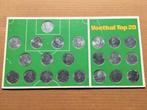 Voetbal top 20 verzamel munten uit jaren 70. prijs 15 euro ., Verzamelen, Sportartikelen en Voetbal, Ophalen of Verzenden, Zo goed als nieuw
