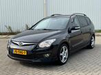 Hyundai I30 CW 1.4i i-Motion Clima Airco Zwart Elektrisch Ra, Auto's, Voorwielaandrijving, Euro 5, Gebruikt, 4 cilinders