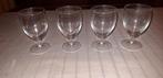 4 borrelglaasjes  op voet, Verzamelen, Glas en Borrelglaasjes, Ophalen of Verzenden, Zo goed als nieuw, Borrel- of Shotglas