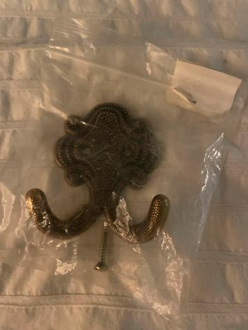 2x Nieuwe vintage metalen wandhaken beschikbaar voor biedingen