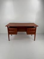 Danish Executive Desk in Teak, Ophalen, Z, Z, Z