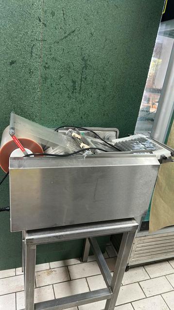 Ten klappack inpak vleeswaren seal apparaat slagerij beschikbaar voor biedingen