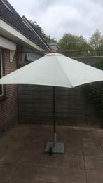 Parasol met voet (lichte Beschadiging), Tuin en Terras, Parasols, Ophalen of Verzenden, Gebruikt, Zweefparasol