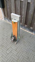 Wegklapbare bankschroef, Ophalen