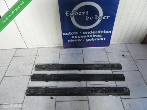Radiateurbalk radiator balk Vivaro Trafic en Primastar, Auto-onderdelen, Carrosserie en Plaatwerk, Opel, Gebruikt, Ophalen of Verzenden