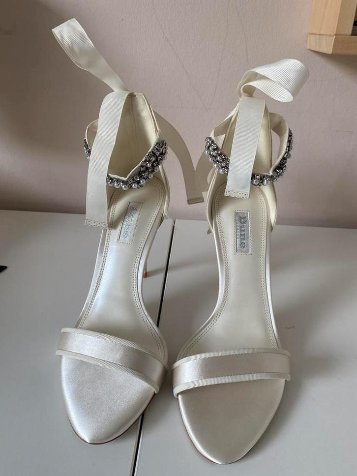 Trouwschoenen nieuw, Kleding | Dames, Trouwkleding en Trouwaccessoires, Nieuw, Schoenen, Overige kleuren, Ophalen of Verzenden