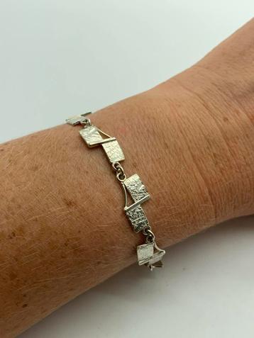 Z224 Prachtige zilveren modernist armband beschikbaar voor biedingen