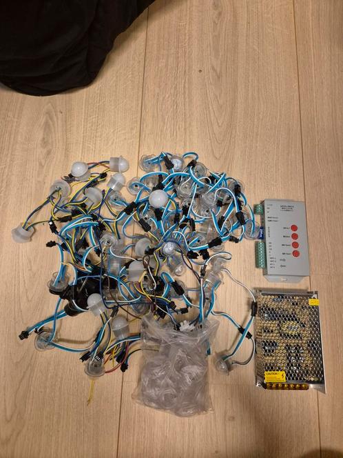 RGB Led controller- transformator 70st+/-  Led pixel 12v, Hobby en Vrije tijd, Elektronica-componenten, Zo goed als nieuw, Ophalen