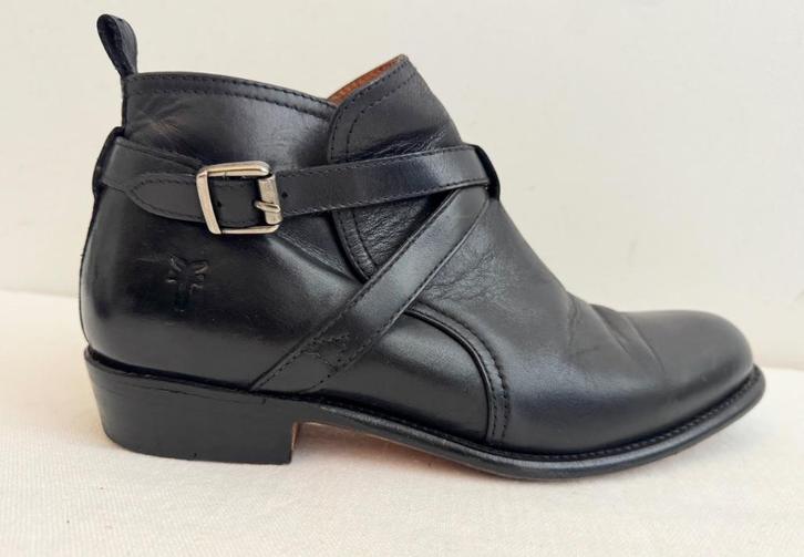 laarzen van laarzen van Freya maat 39, Kleding | Dames, Schoenen, Zo goed als nieuw, Hoge laarzen, Zwart, Ophalen of Verzenden