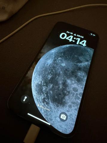 Iphone 12 Pro, 256GB.   (Nette staat) beschikbaar voor biedingen