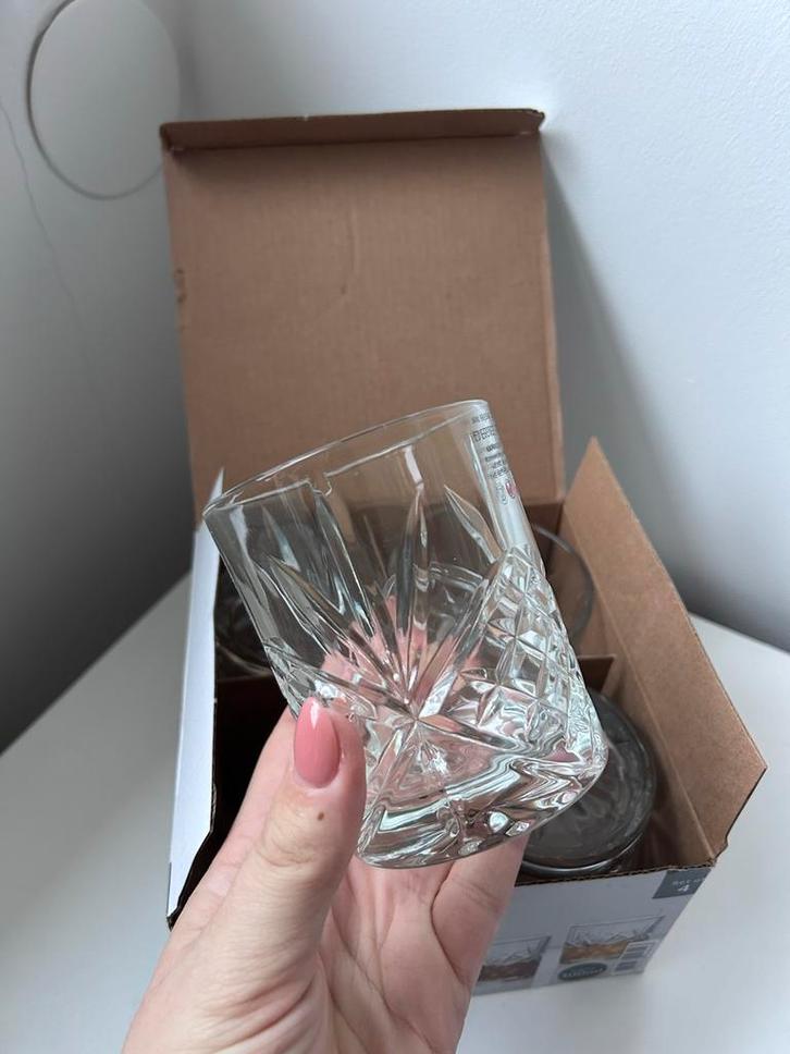 Set van 8 Whisky Glazen Ernesto, Huis en Inrichting, Keuken | Keukenbenodigdheden, Nieuw, Ophalen