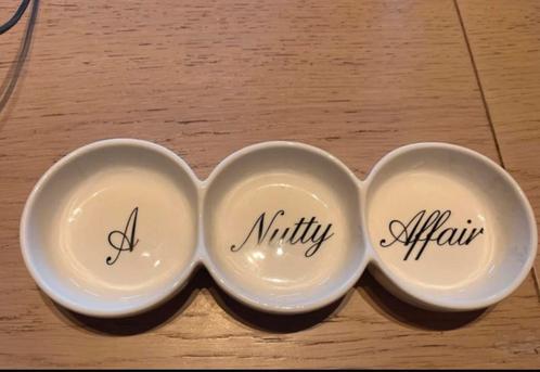 Rivièra Maison - A Nutty Affair borrelschaaltje., Huis en Inrichting, Keuken | Servies, Zo goed als nieuw, Schaal of Schalen, Overige stijlen