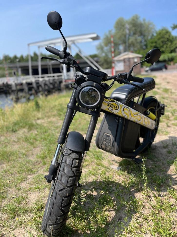 BREKR B4000 Elektrische Brommer (45 km/u), Fietsen en Brommers, Brommers | Overige merken, Gebruikt, Maximaal 45 km/u, Ophalen