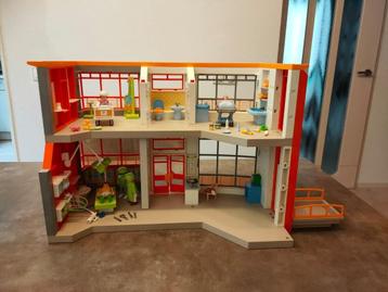 Ziekenhuis Playmobil beschikbaar voor biedingen