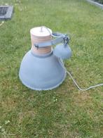Grijze hanglamp, Ophalen, 50 tot 75 cm, Metaal, Gebruikt
