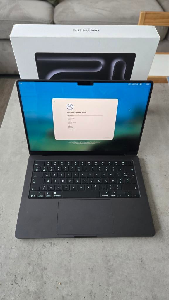MacBook Pro 14 inch M5 - AZERTY - MDM LOCK!, Computers en Software, Apple Macbooks, Overige groottes, 512 GB, Zo goed als nieuw