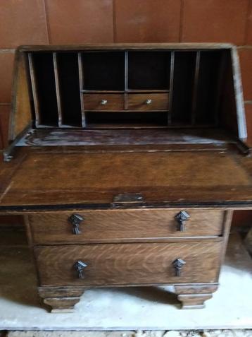 Antieke eiken secretaire 105 hoog 75 bij 40 diep  65,  beschikbaar voor biedingen
