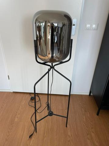 Glazen sta lamp/ vloerlamp  beschikbaar voor biedingen