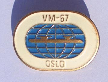 Speld broche WK Schaatsen OSLO 1967, Kees Verkerk kampioen. beschikbaar voor biedingen