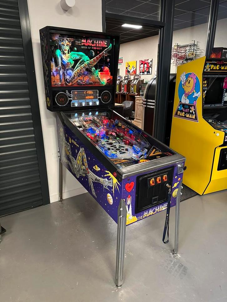 Prachtige flipperkast Williams The Machine Bride Of Pinbot, Verzamelen, Automaten | Flipperkasten, Zo goed als nieuw, Dot-matrix