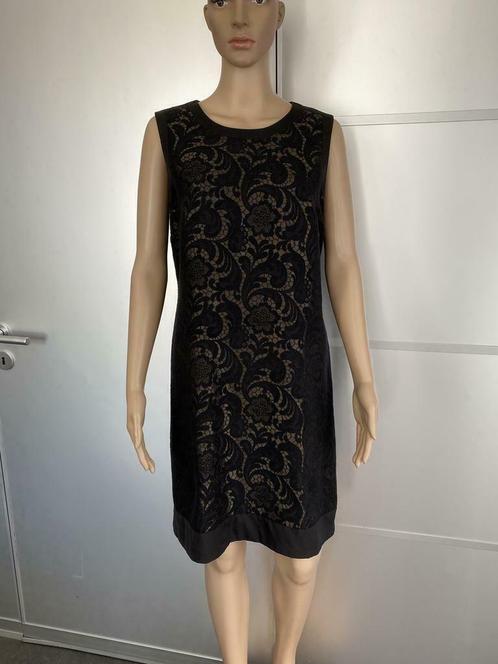 F1324 Gigue: maat 42=L jurk jurkje zwart/brons, Kleding | Dames, Jurken, Zo goed als nieuw, Maat 42/44 (L), Zwart, Knielengte