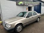 Mercedes-Benz 200-280 (W123) 230 E ORGINEEL NL AUTO, Auto's, Bedrijf, Handgeschakeld, Metallic lak, Sedan