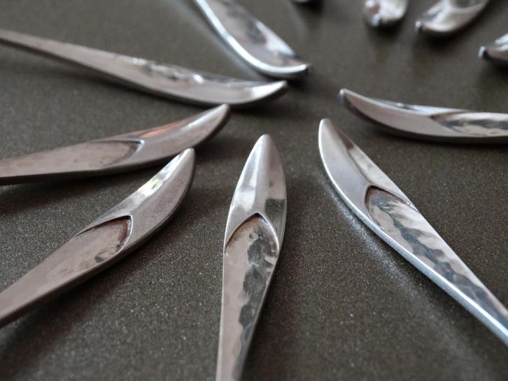 Hamergeslagen art deco lepeltjes, 12 stuks, slaghamer zilver, Antiek en Kunst, Antiek | Goud en Zilver, Zilver, Verzenden