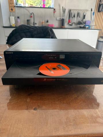 Sony cd wisselaar voor 5 cd’s CDP-C661 beschikbaar voor biedingen
