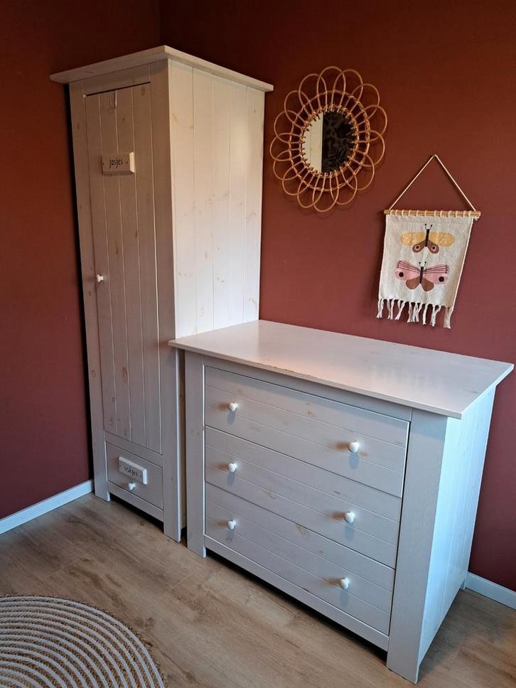 Babykamer whitewash wit., Kinderen en Baby's, Kinderkamer | Commodes en Kasten, Zo goed als nieuw, Ophalen