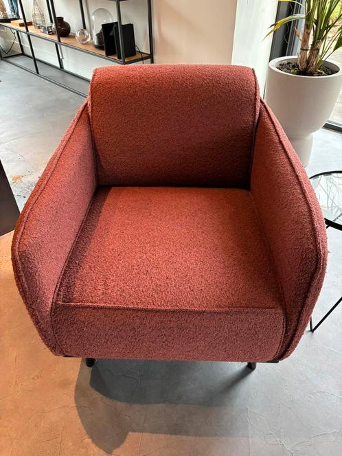 BePureHome Statement Fauteuil Met Arm – Bouclé Chestnut, Huis en Inrichting, Fauteuils, Gebruikt, Ophalen