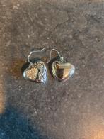 Guess oorbellen, Sieraden, Tassen en Uiterlijk, Oorbellen, Ophalen of Verzenden, Zo goed als nieuw, Zilver, Overige materialen