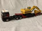 Mercedes Actros vrachtwagen met dieplader en Caterpillar, Hobby en Vrije tijd, Modelauto's | 1:50, Ophalen of Verzenden, Zo goed als nieuw