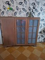 Oude schoolkast., Ophalen