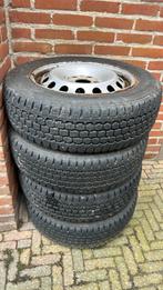 Winterbanden 4 stuks, Auto diversen, Autosport-onderdelen, Ophalen of Verzenden, Zo goed als nieuw