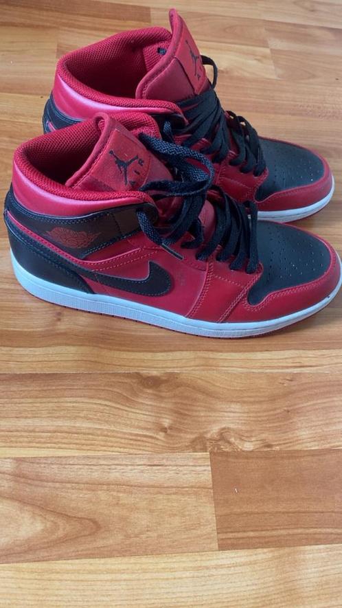 Mid Jordan maat 41, Kinderen en Baby's, Kinderkleding | Schoenen en Sokken, Gebruikt, Schoenen, Jongen, Ophalen of Verzenden