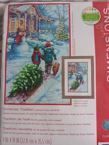 Borduurpakket Christmas Tradition van Dimensions  beschikbaar voor biedingen