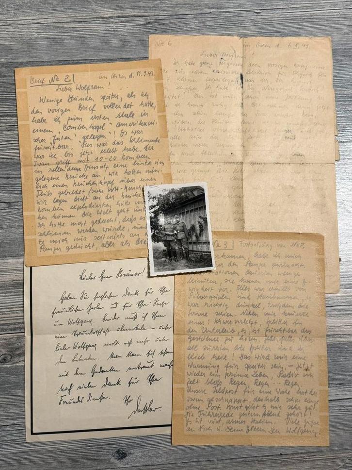 Lot Duitse Feldpost Brieven van & naar Wolfgang met Foto WW2, Verzamelen, Militaria | Tweede Wereldoorlog, Landmacht, Overige typen