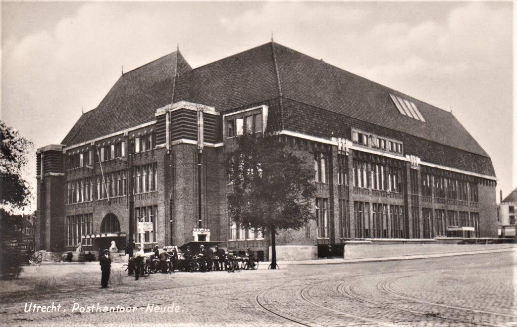 Utrecht - Neude, Verzamelen, Ansichtkaarten | Nederland, Verzenden, 1920 tot 1940, Ongelopen, Utrecht