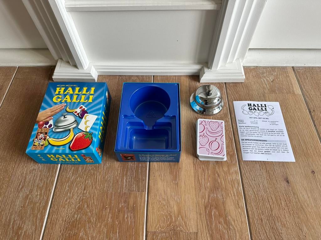 Halli Galli kaartspel met de bel! van 999games., Hobby en Vrije tijd, Gezelschapsspellen | Kaartspellen, Zo goed als nieuw, Ophalen