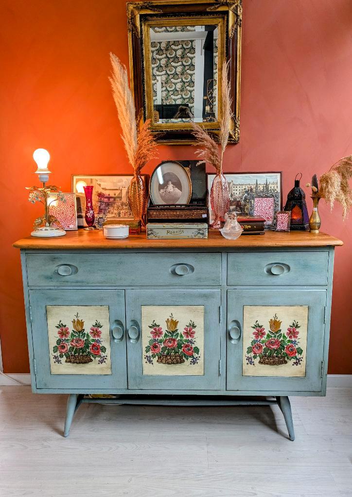 Vintage Handgeschilderd Folklore Dressoir, Antiek en Kunst, Antiek | Meubels | Kasten, Ophalen