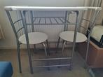 Wit grijs tafel  met 2 stoelen, Huis en Inrichting, Barren, Ophalen of Verzenden, Zo goed als nieuw