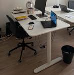 IKEA Bekant in hoogte verstelbaar bureau 160x80, Ophalen, Elektrisch, Zo goed als nieuw, Bureau