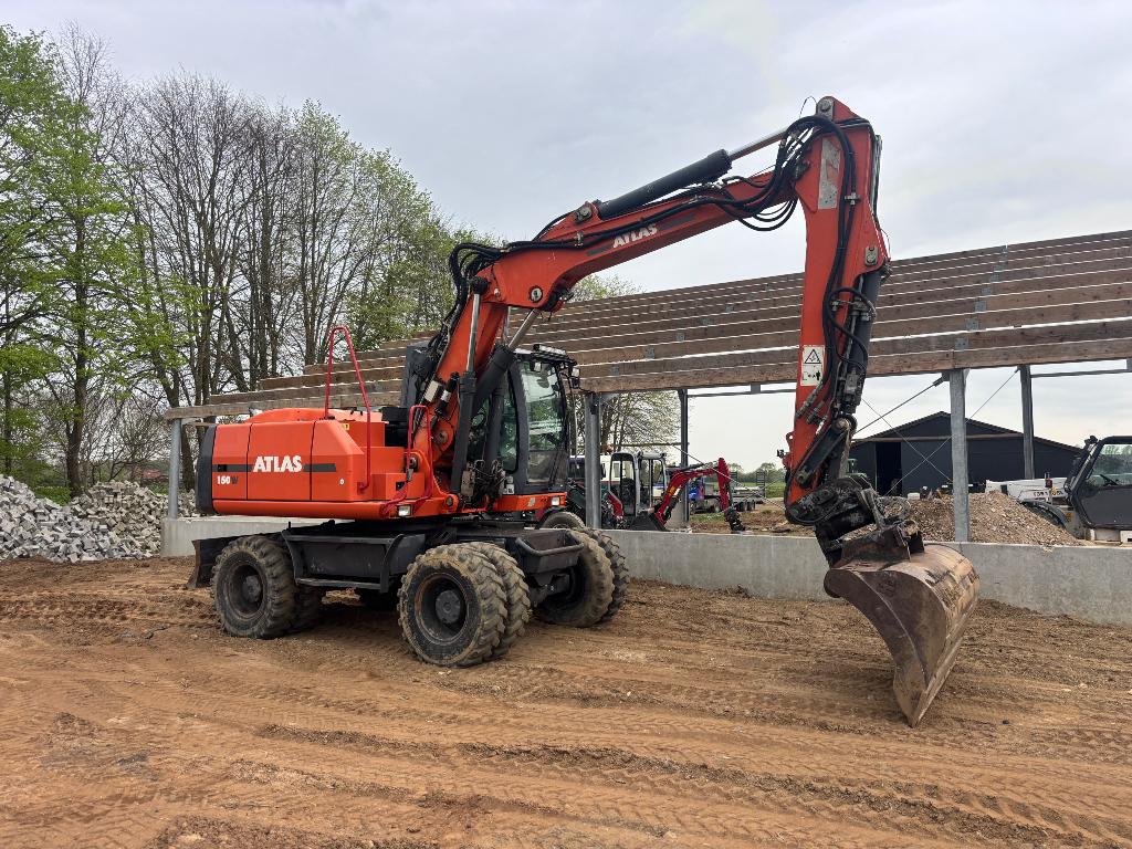 Atlas 150w mobiele kraan 2010 graafmachine, Zakelijke goederen, Machines en Bouw | Kranen en Graafmachines, Ophalen of Verzenden